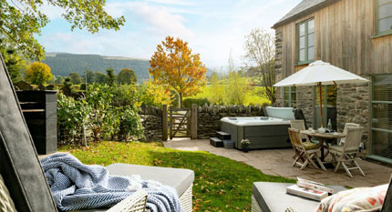 Cosy Autumn Holiday Cottage